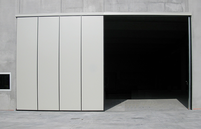 Installazione Portoni Industriali Doors Sistem